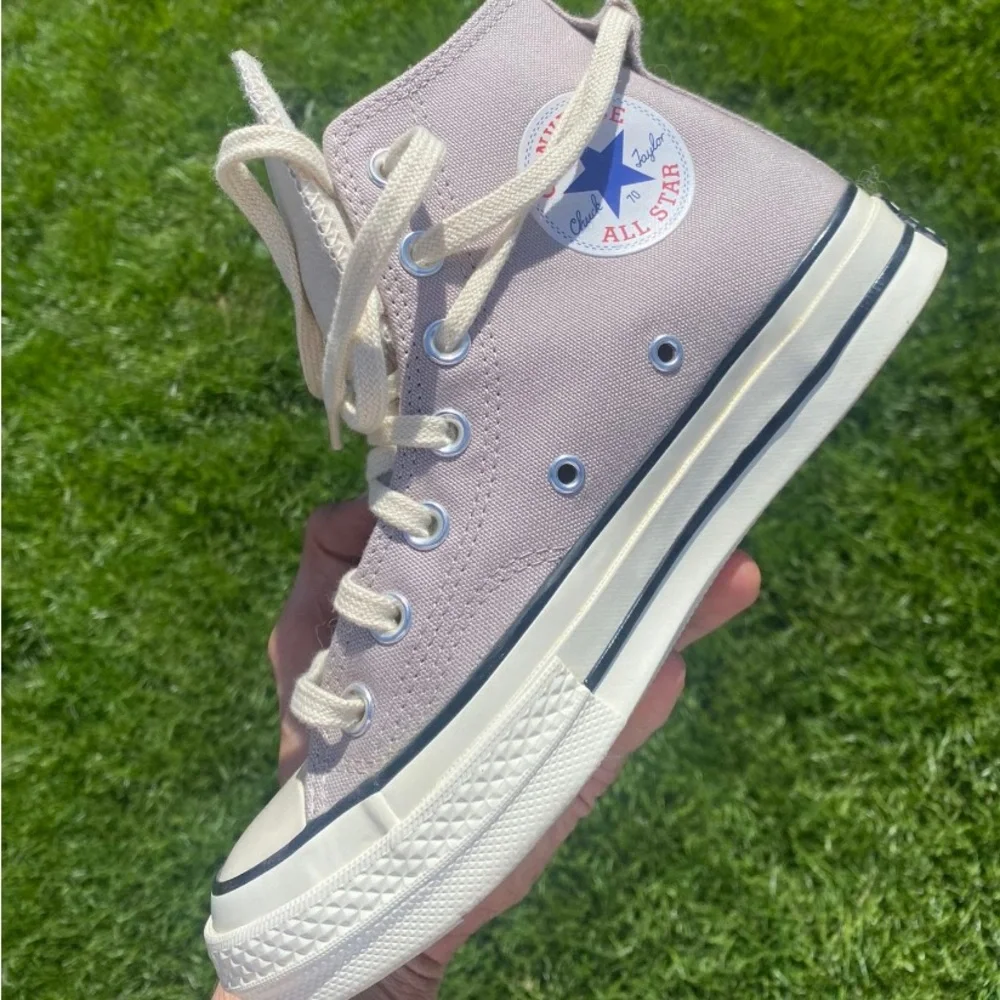 Essentials Converse - Picture 2 of 3